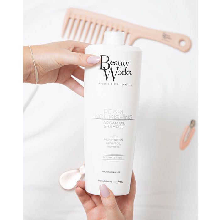 Salon Size Pearl Nourishing Argan Oil Shampoo 1 Litre (Sulphate Free) - Image 2